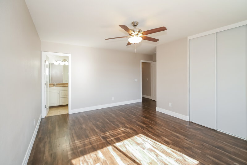 1,685/Mo, 1329 E Omega Dr San Tan Valley, AZ 85143 Main Bedroom View 2