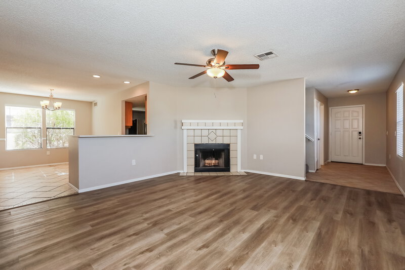 2,340/Mo, 1549 E Mineral Rd Gilbert, AZ 85234 Living Room View
