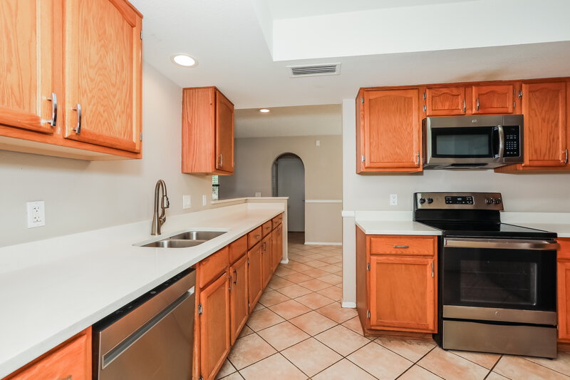2,340/Mo, 1549 E Mineral Rd Gilbert, AZ 85234 Kitchen View 2