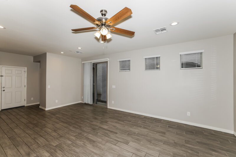 1,960/Mo, 3622 S 58th Dr Phoenix, AZ 85043 Living Room View 3
