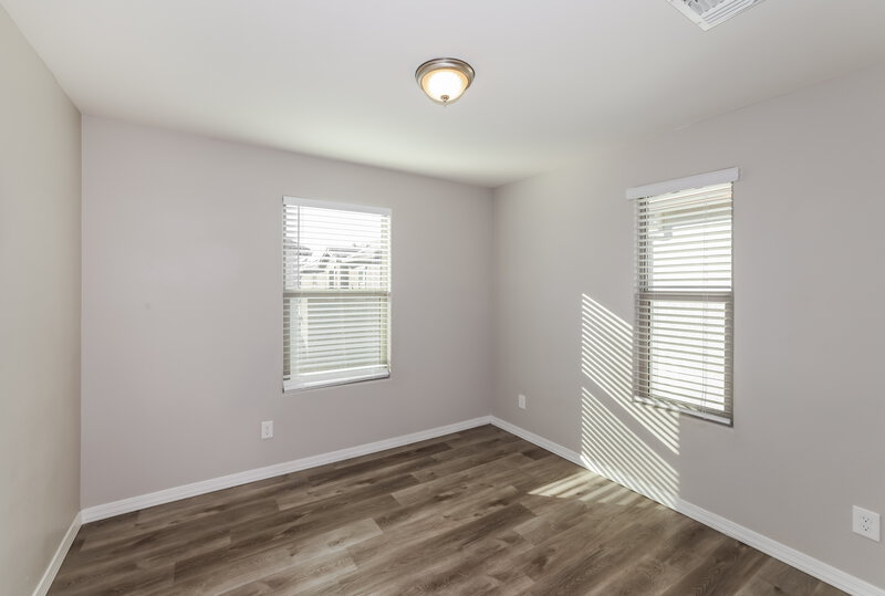 1,960/Mo, 3622 S 58th Dr Phoenix, AZ 85043 Bedroom View 2