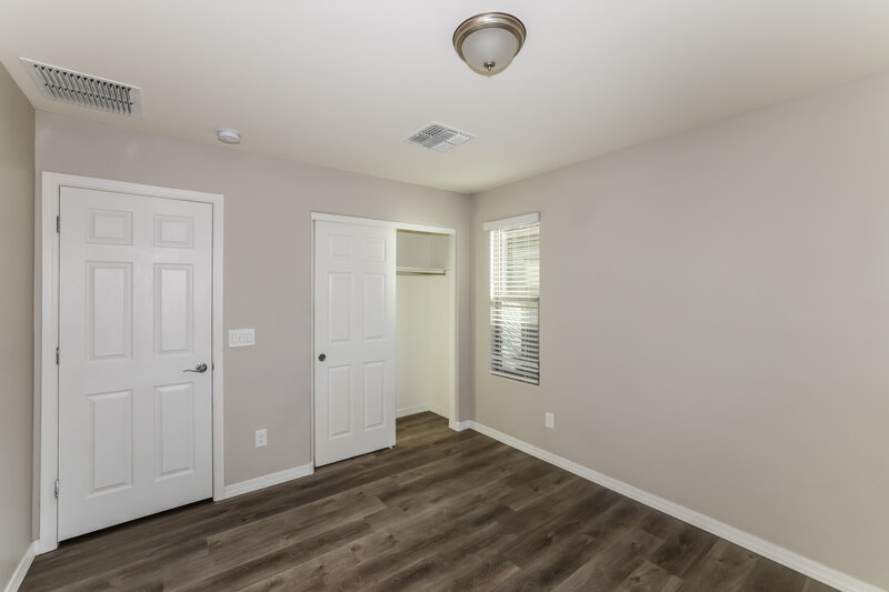 1,960/Mo, 3622 S 58th Dr Phoenix, AZ 85043 Bedroom View 3