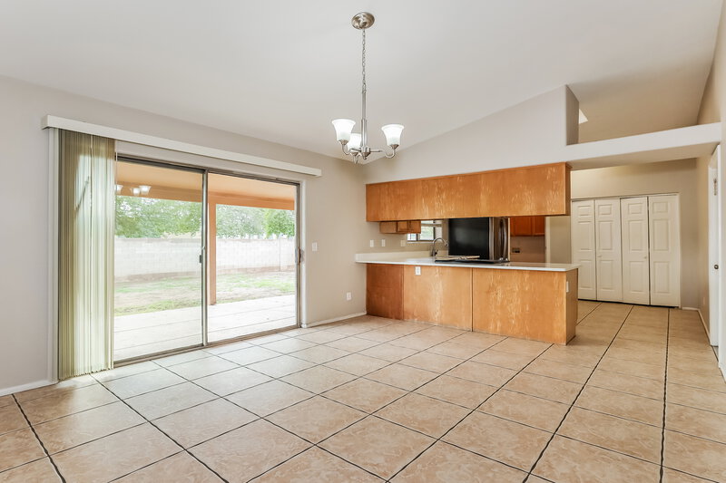 1,865/Mo, 717 E Calle Chulo Rd Goodyear, AZ 85338 Dining Room View