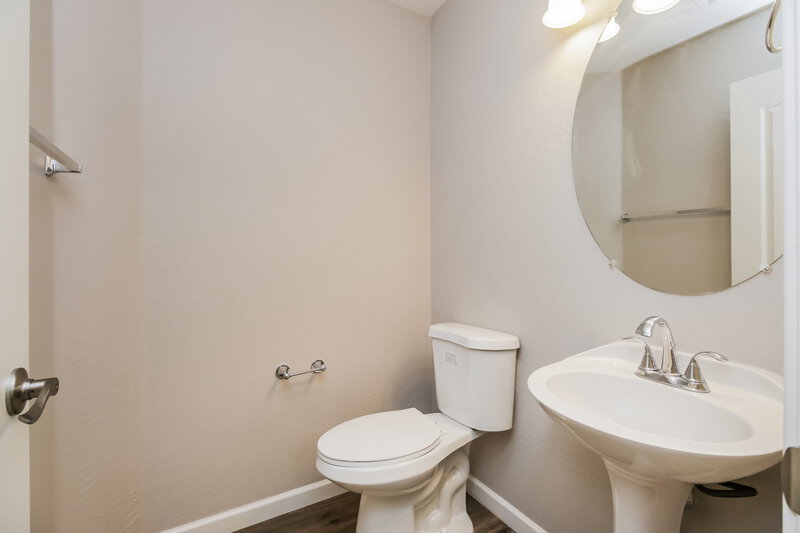2,510/Mo, 7206 E Kael St Mesa, AZ 85207 Bathroom View 2