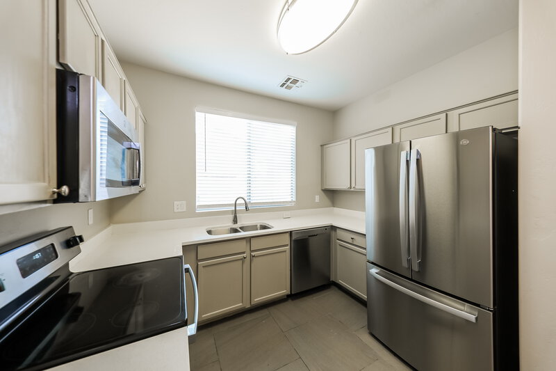1,830/Mo, 11367 W Apache St Avondale, AZ 85323 Kitchen View