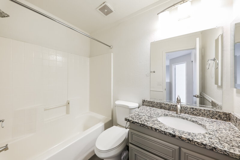 1,830/Mo, 11367 W Apache St Avondale, AZ 85323 Bathroom View