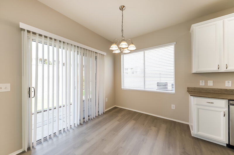 2,265/Mo, 34928 N 31st Ave Phoenix, AZ 85086 Dining Room View