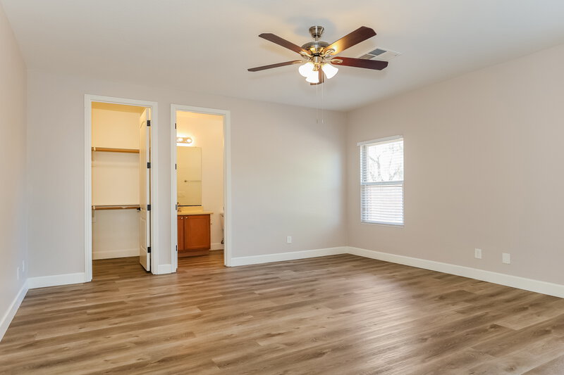 2,360/Mo, 6512 S 49th Dr Laveen, AZ 85339 Main Bedroom View
