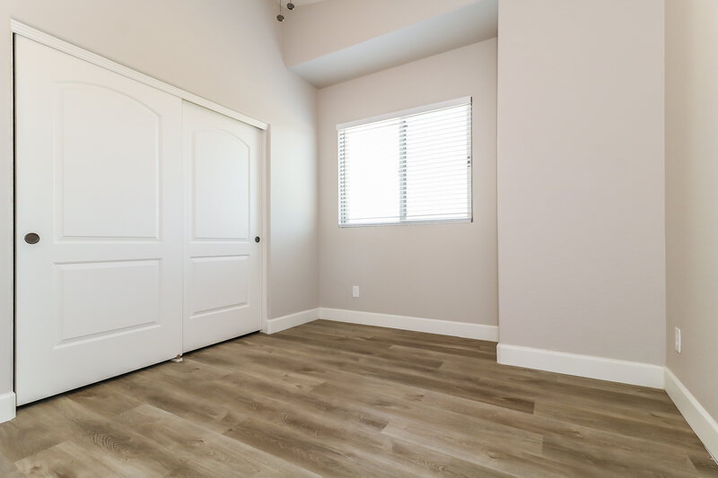 2,385/Mo, 6512 S 49th Dr Laveen, AZ 85339 Main Bedroom View