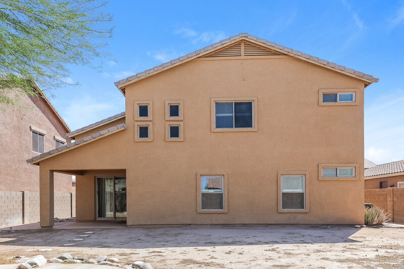 2,360/Mo, 6512 S 49th Dr Laveen, AZ 85339 Rear View