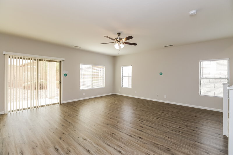 1,845/Mo, 969 W Fruit Tree Ln San Tan Valley, AZ 85143 Living Room View 3