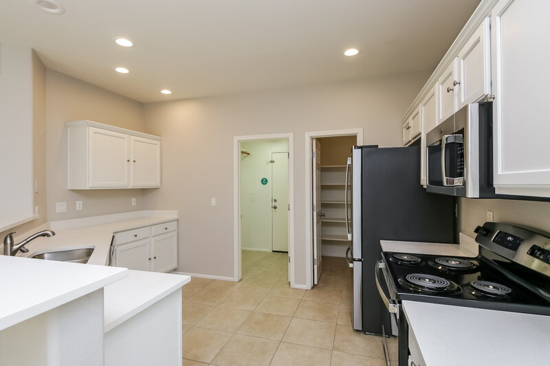 1,845/Mo, 969 W Fruit Tree Ln San Tan Valley, AZ 85143 Kitchen View