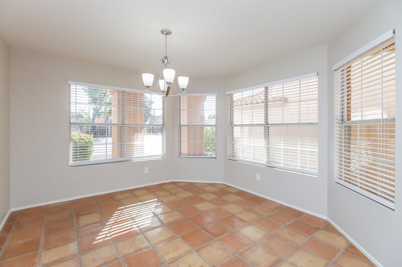 3,060/Mo, 802 W Sun Coast Dr Gilbert, AZ 85233 Dining Room View