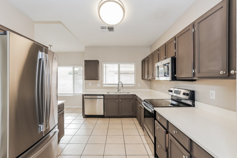 2,315/Mo, 1563 E Scott Ave Gilbert, AZ 85234 Kitchen View