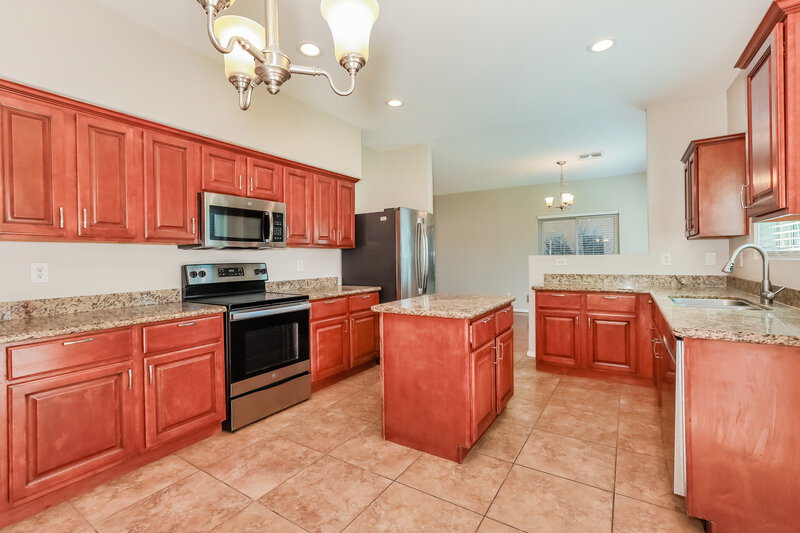 1,705/Mo, 30092 N Desert Willow Blvd San Tan Valley, AZ 85143 Kitchen View