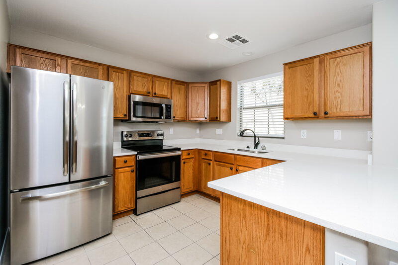 2,065/Mo, 1913 S Tucana Ln Gilbert, AZ 85295 Kitchen View