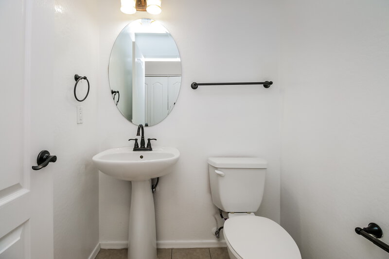 2,065/Mo, 1913 S Tucana Ln Gilbert, AZ 85295 Powder Room View