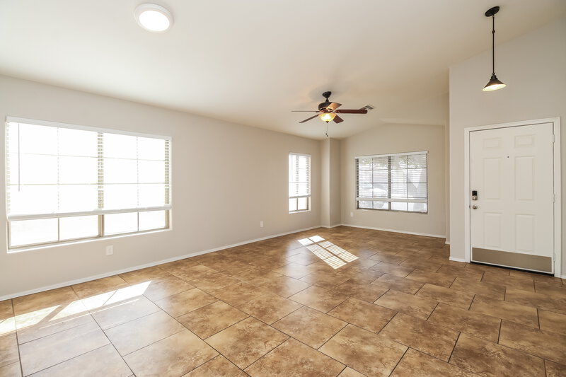 2,235/Mo, 11328 E Caballero St Mesa, AZ 85207 Living Room View
