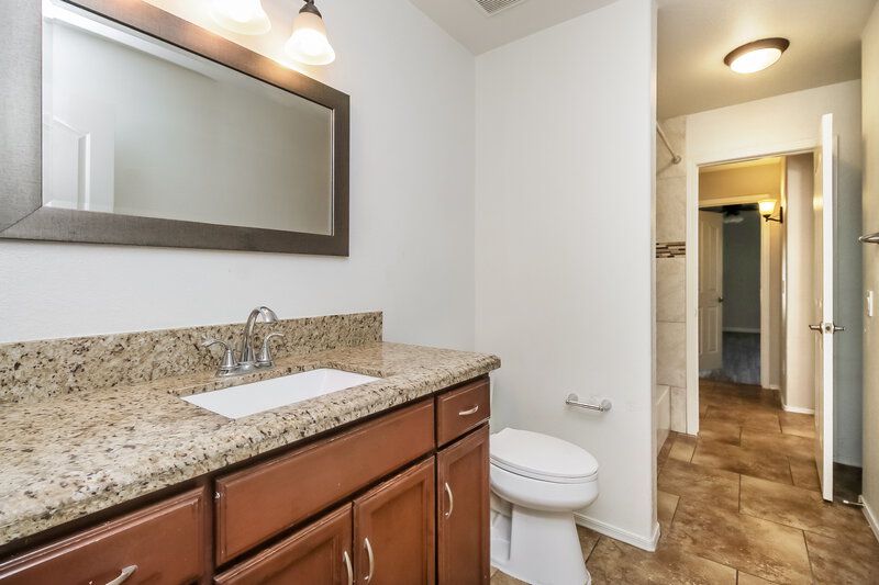 2,235/Mo, 11328 E Caballero St Mesa, AZ 85207 Bathroom View