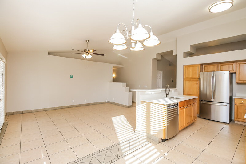 2,580/Mo, 141 W Shamrock St Gilbert, AZ 85233 Dining Room View