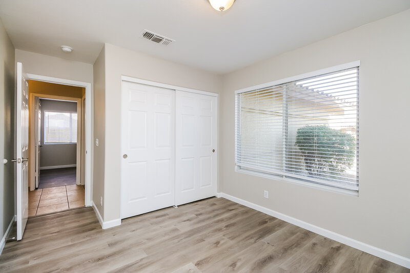 2,580/Mo, 141 W Shamrock St Gilbert, AZ 85233 Bedroom View 3