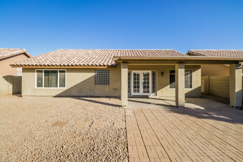 2,580/Mo, 141 W Shamrock St Gilbert, AZ 85233 Rear View