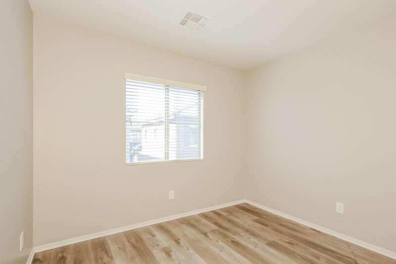 1,860/Mo, 10295 W Via del Sol Lot 390 Peoria, AZ 85383 Bedroom View 2