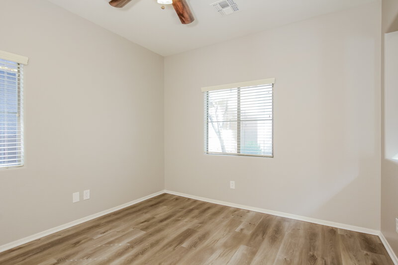 1,860/Mo, 10295 W Via del Sol Lot 390 Peoria, AZ 85383 Bedroom View 3