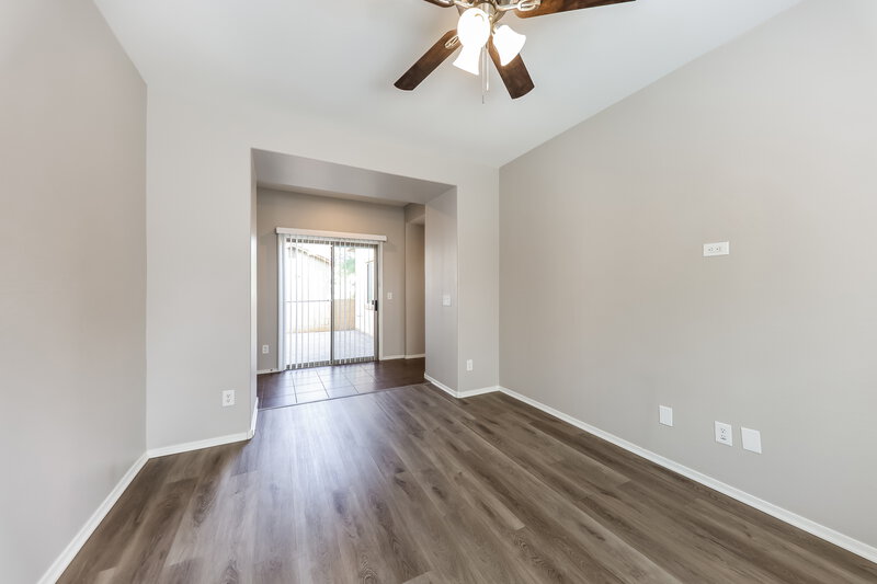 1,725/Mo, 22026 N 103rd Ln Lot 353 Peoria, AZ 85383 Living Room View 2