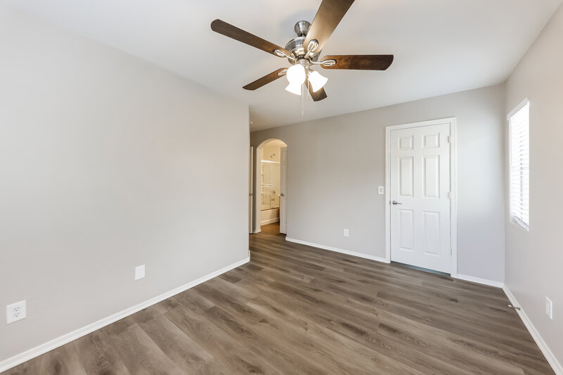 1,725/Mo, 22026 N 103rd Ln Lot 353 Peoria, AZ 85383 Main Bedroom View 2