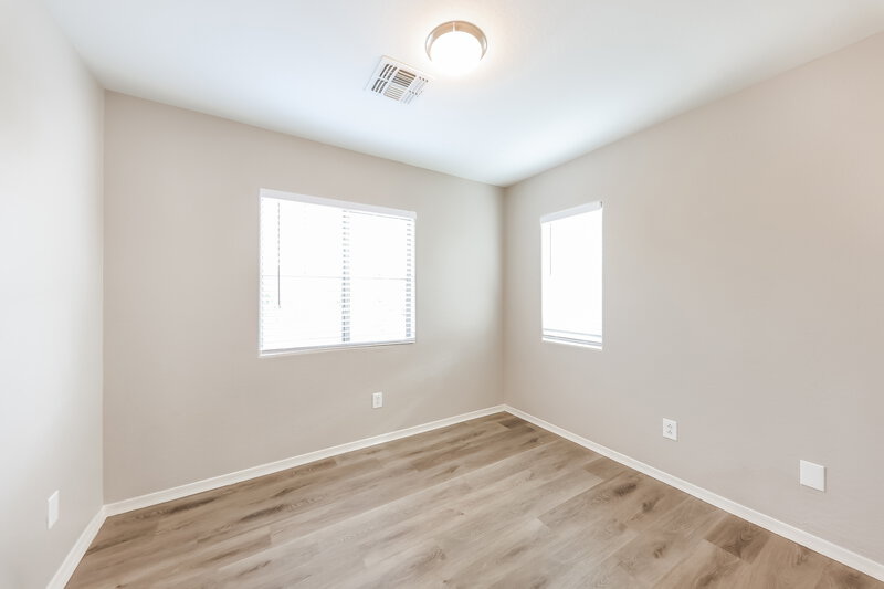 1,725/Mo, 22026 N 103rd Ln Lot 353 Peoria, AZ 85383 Bedroom View 3