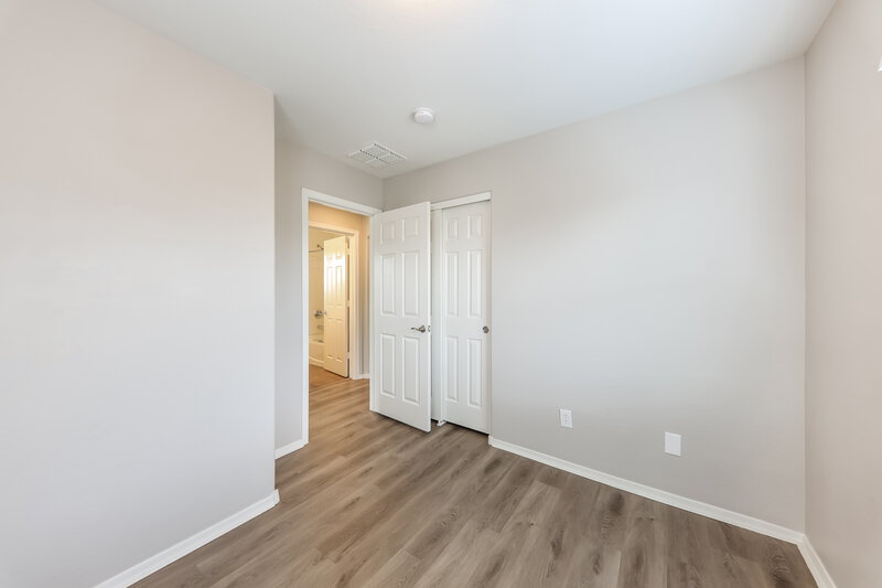 1,725/Mo, 22026 N 103rd Ln Lot 353 Peoria, AZ 85383 Bedroom View 4