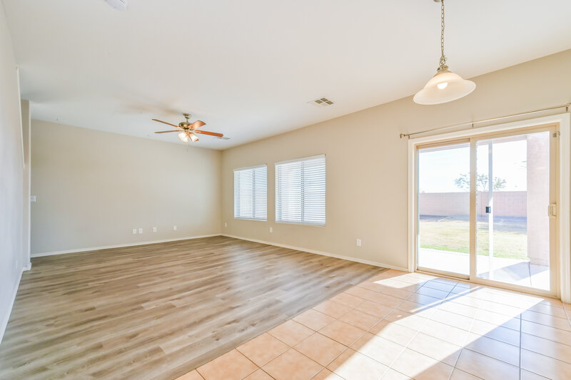 2,020/Mo, 28779 N Spur Dr San Tan Valley, AZ 85143 Breakfast Nook View