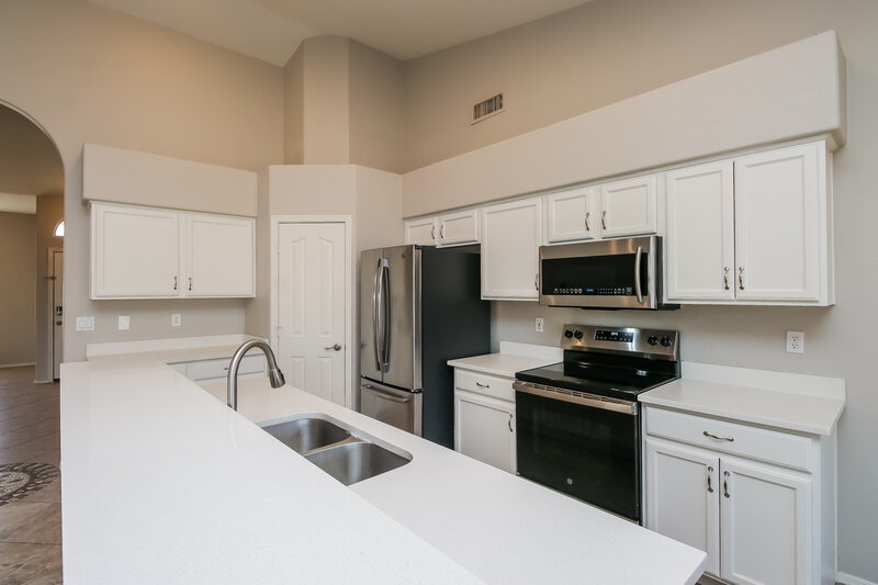 2,745/Mo, 3032 N Silverado Mesa, AZ 85215 Kitchen View 2