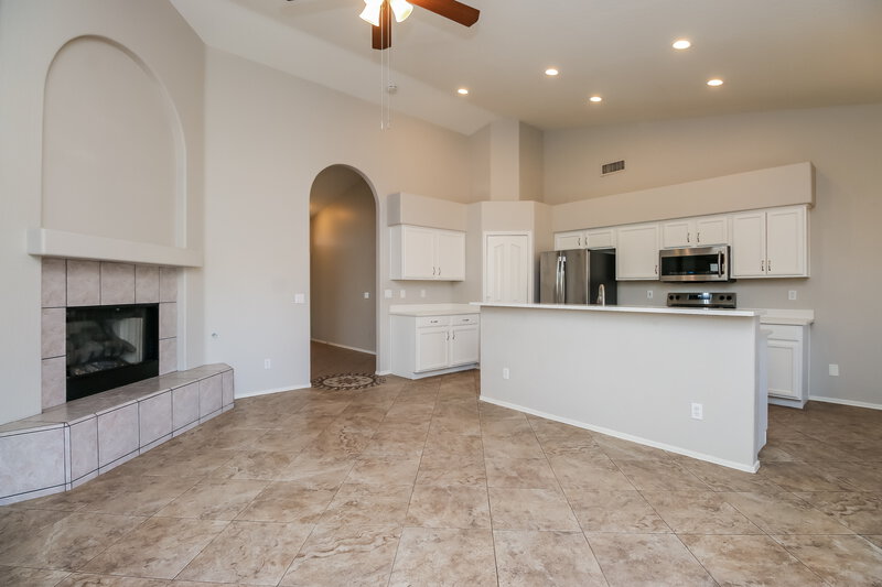 2,745/Mo, 3032 N Silverado Mesa, AZ 85215 Family Room View