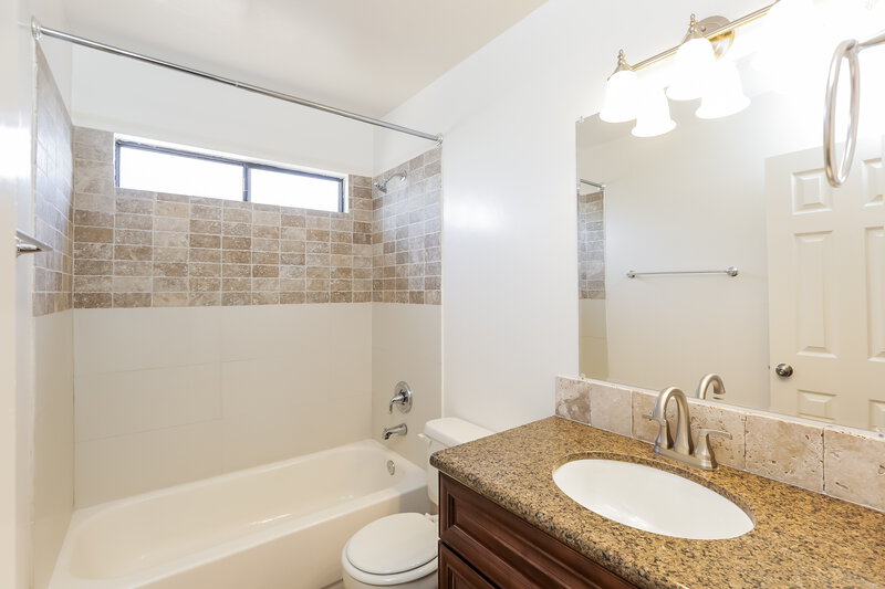 2,785/Mo, 2648 E Covina St Mesa, AZ 85213 Bathroom View