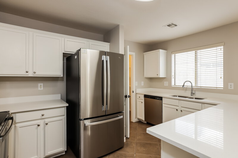 2,125/Mo, 11808 W Dos Rios Dr Sun City, AZ 85373 Misc View 6