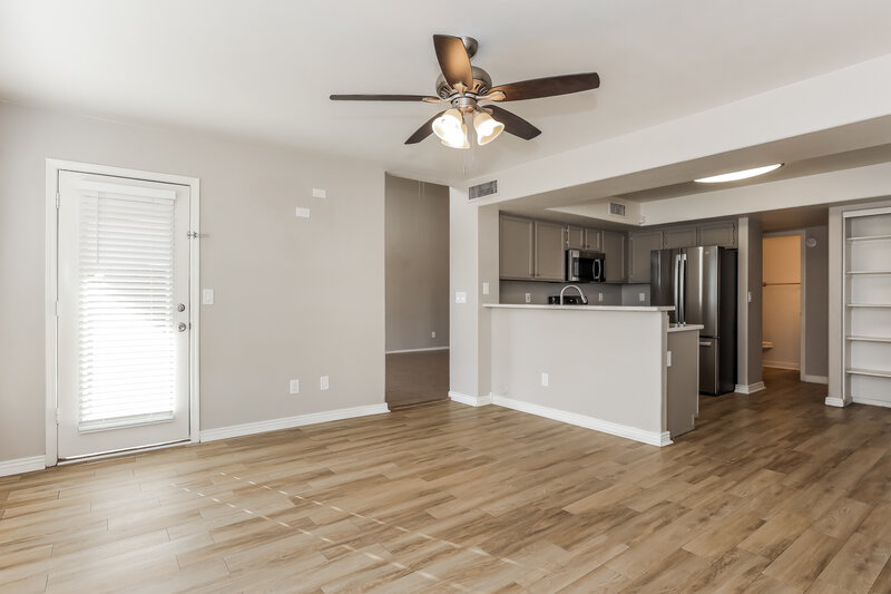 2,135/Mo, 1343 E Helena Dr Phoenix, AZ 85022 Dining Room View