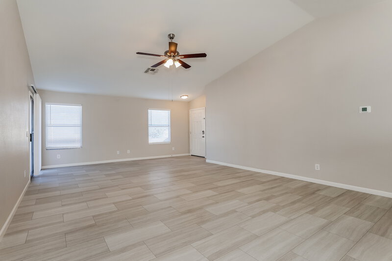 1,825/Mo, 14338 N 129th Ave El Mirage, AZ 85335 Living Room View