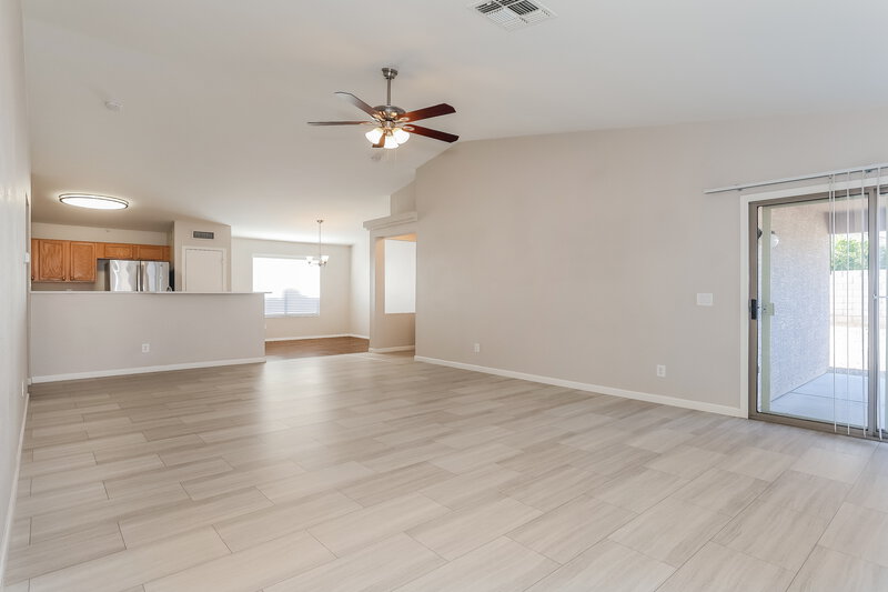 1,825/Mo, 14338 N 129th Ave El Mirage, AZ 85335 Living Room View 2