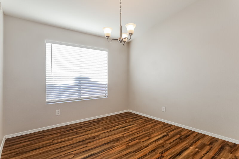 1,825/Mo, 14338 N 129th Ave El Mirage, AZ 85335 Dining Room View
