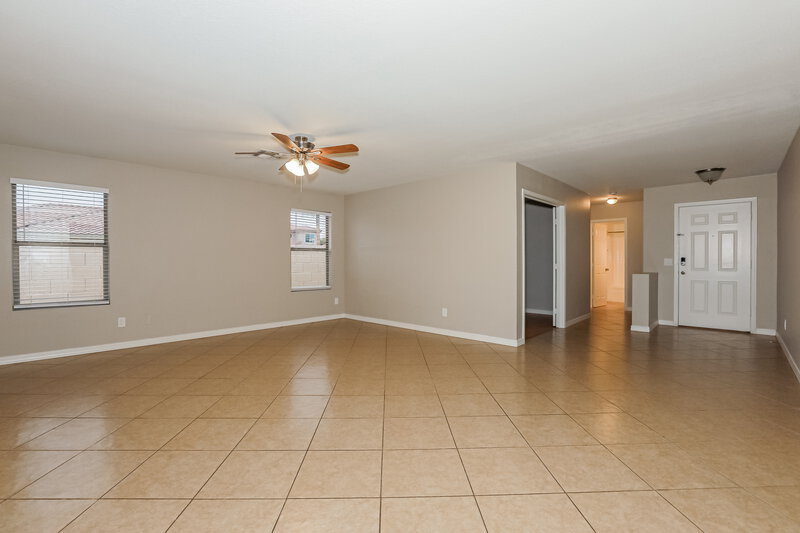1,950/Mo, 6145 S Wilson Dr Chandler, AZ 85249 Living Room View 2