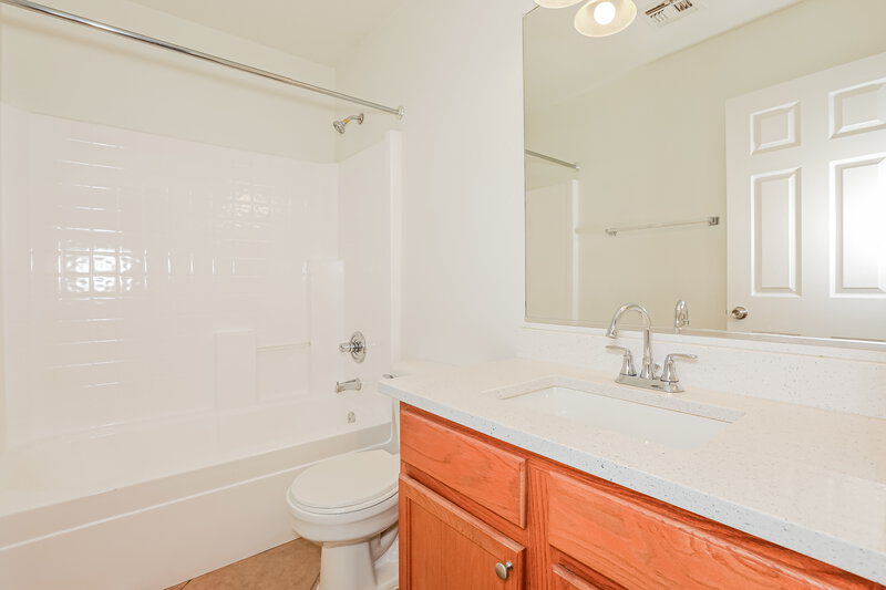 1,950/Mo, 6145 S Wilson Dr Chandler, AZ 85249 Bathroom View
