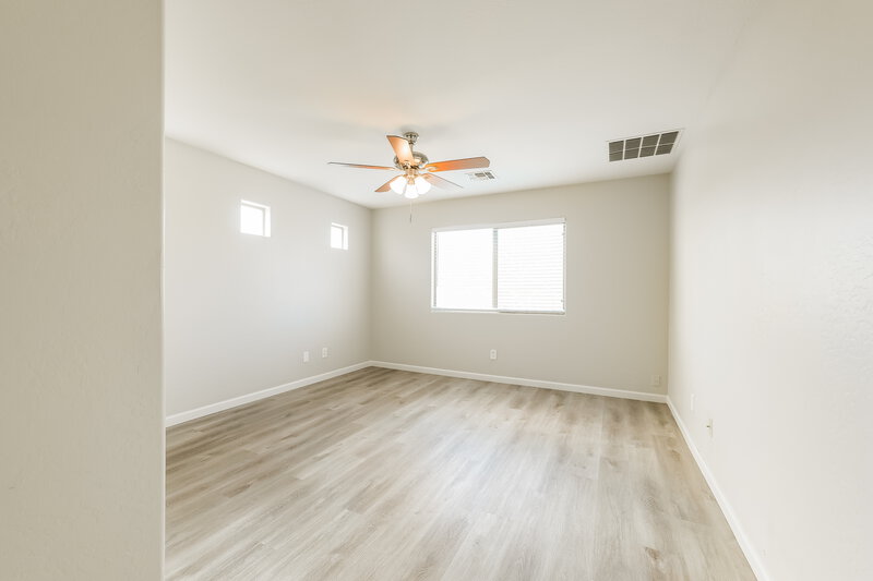 2,495/Mo, 3733 W Dunbar Dr Phoenix, AZ 85041 Main Bedroom View