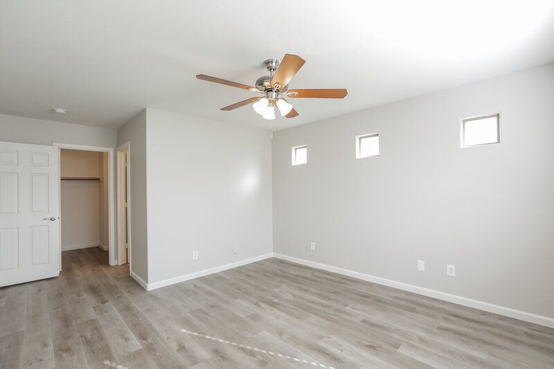 2,385/Mo, 3733 W Dunbar Dr Phoenix, AZ 85041 Main Bedroom View 2