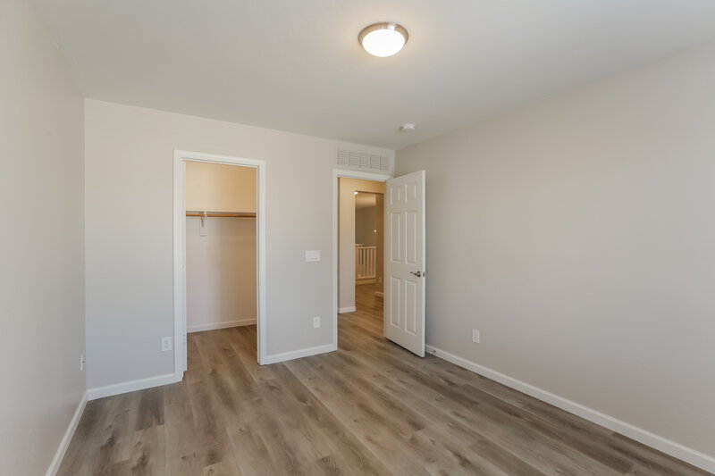 2,385/Mo, 3733 W Dunbar Dr Phoenix, AZ 85041 Bedroom View 2
