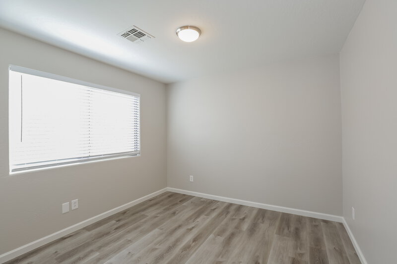 2,385/Mo, 3733 W Dunbar Dr Phoenix, AZ 85041 Bedroom View 3