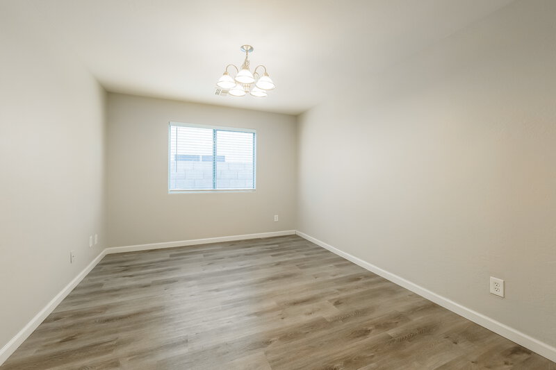2,495/Mo, 3733 W Dunbar Dr Phoenix, AZ 85041 Bonus Room View
