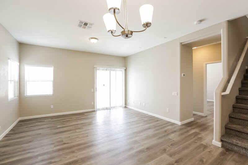 2,385/Mo, 5438 W Maldonado Rd Phoenix, AZ 85339 Dining Room View