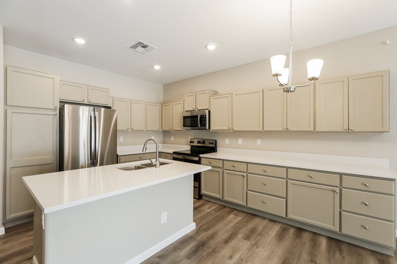 2,385/Mo, 5438 W Maldonado Rd Phoenix, AZ 85339 Kitchen View